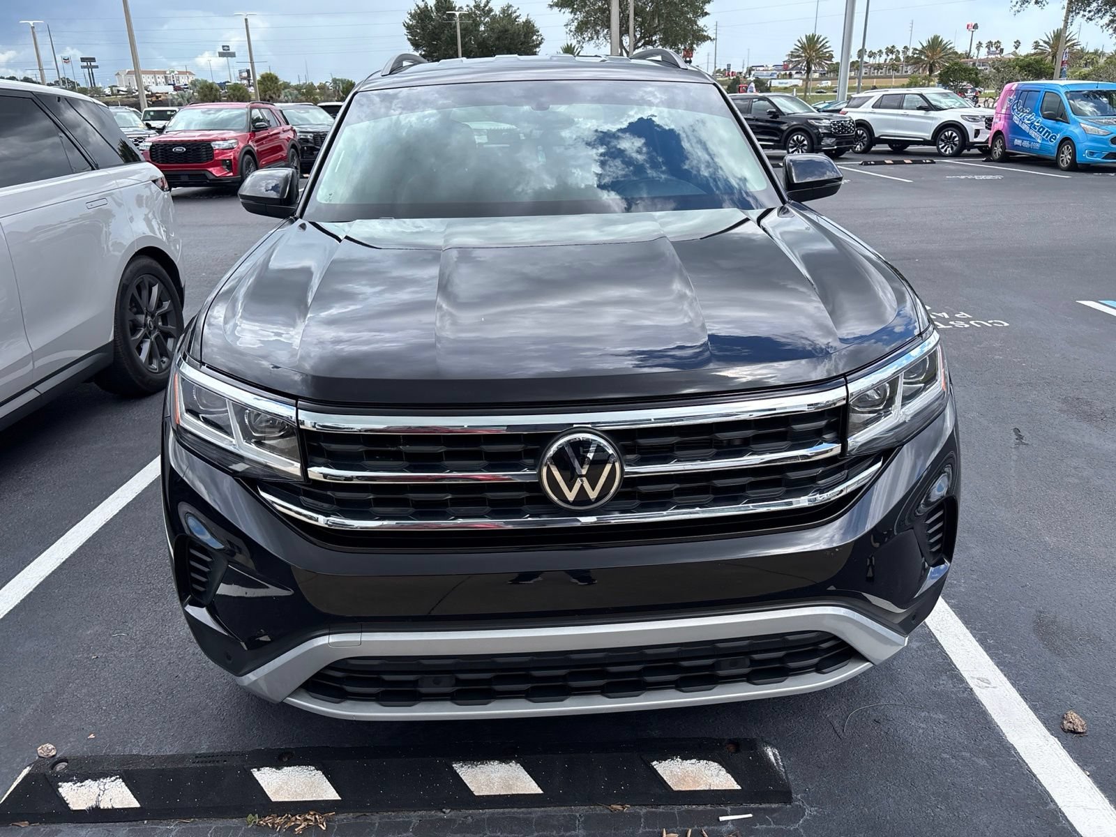 Used 2021 Volkswagen Atlas SE FWD image 1