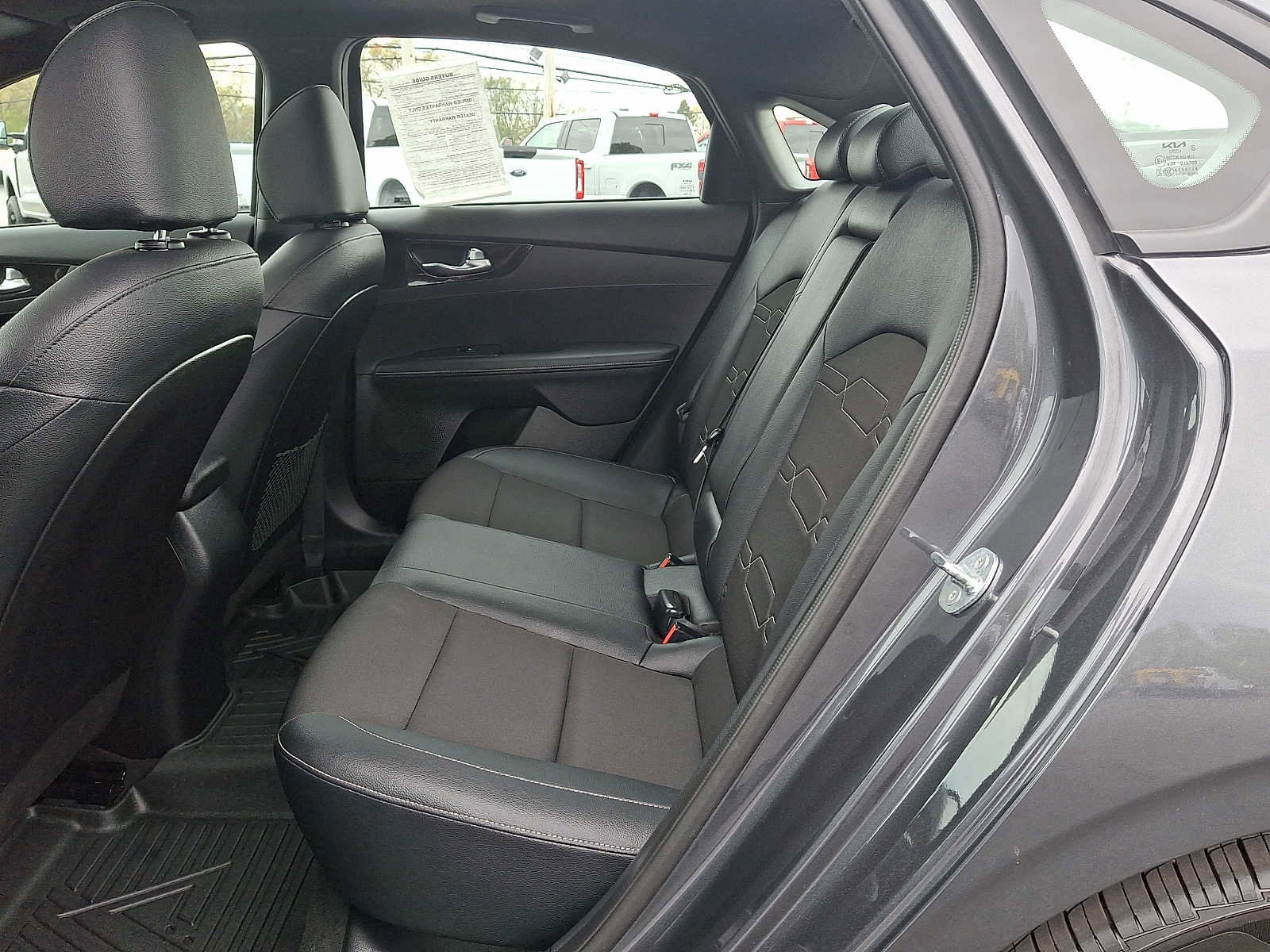 Used 2024 Kia Forte GT-Line w/ GT-Line Premium Package image 10
