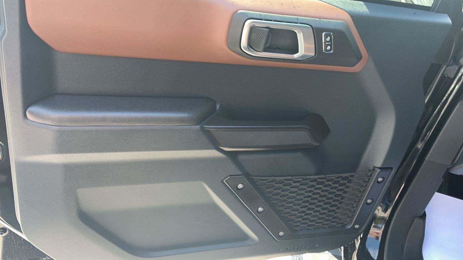 Certified 2024 Ford Bronco Outer Banks AWD/4WD image 18