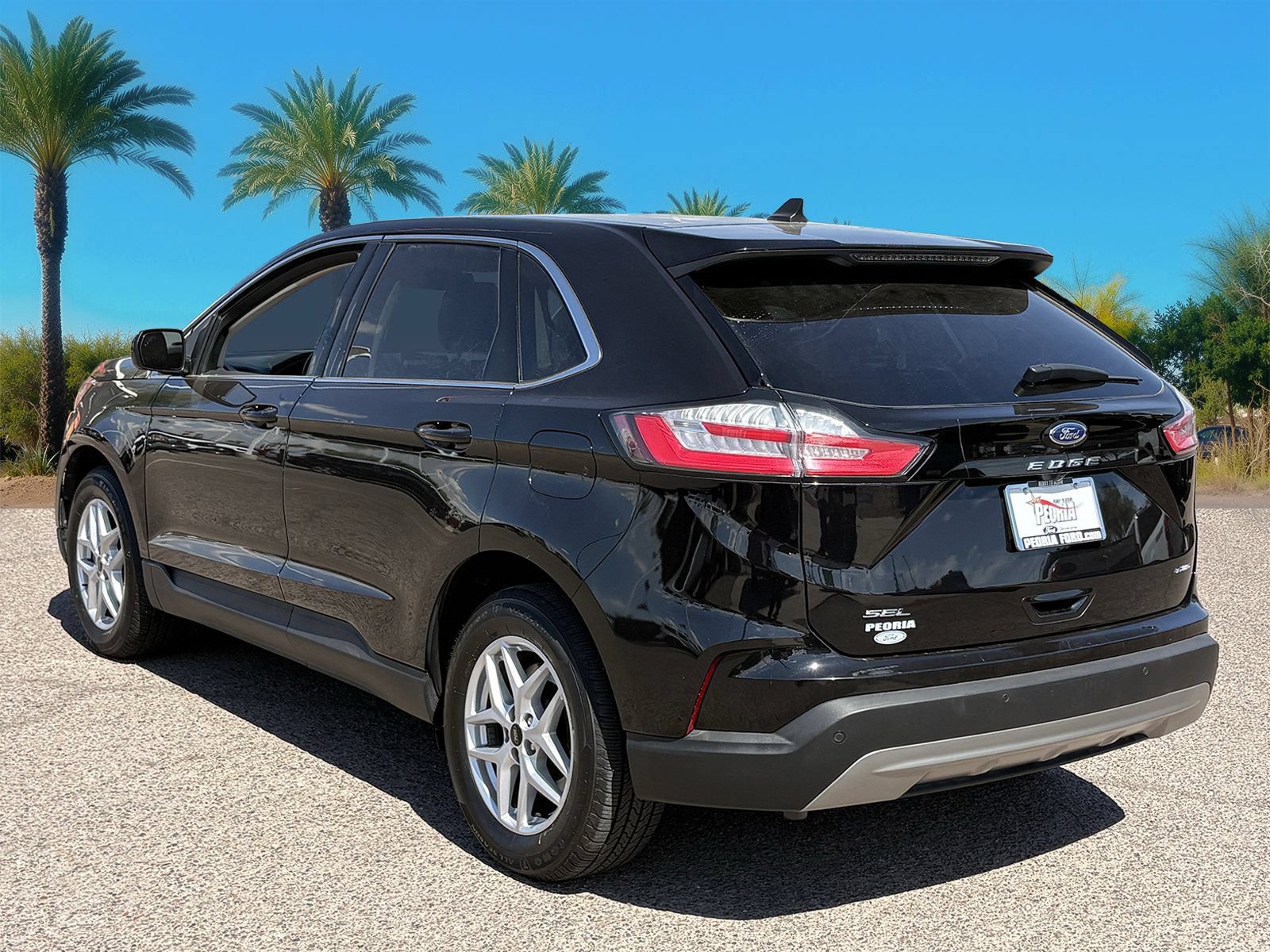 Certified 2024 Ford Edge SEL AWD/4WD image 3