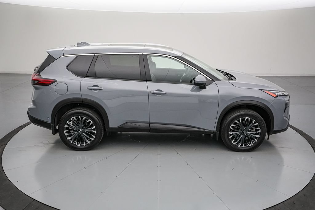 Used 2025 Nissan Rogue SL w/ Tech Package AWD/4WD video 3
