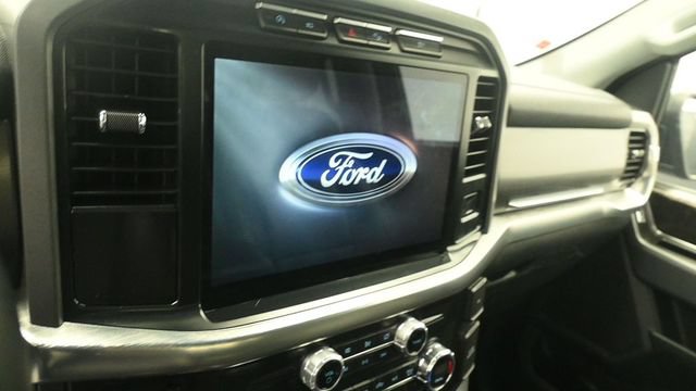Certified 2021 Ford F150 Lariat w/ FX4 Off-Road Package AWD/4WD image 17