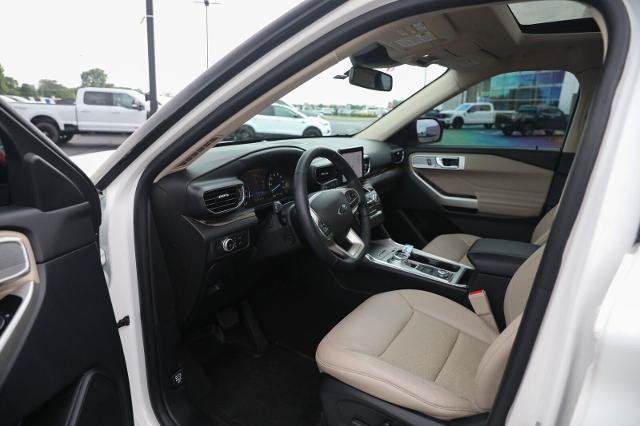 Certified 2022 Ford Explorer Limited w/ Equipment Group 301A AWD/4WD image 24