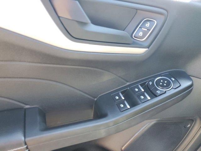 Certified 2022 Ford Escape SE image 21