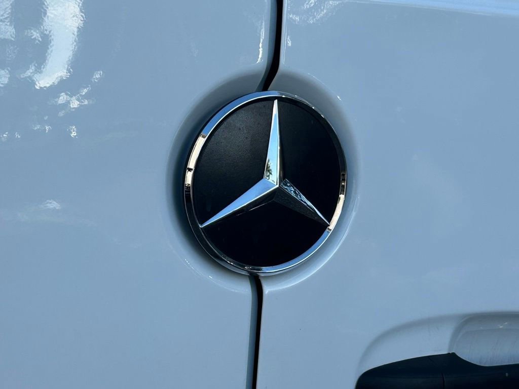 Used 2025 Mercedes-Benz Sprinter 2500 image 19