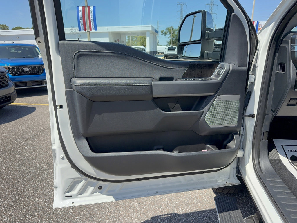 Certified 2023 Ford F250 Lariat w/ Lariat Ultimate Package image 9