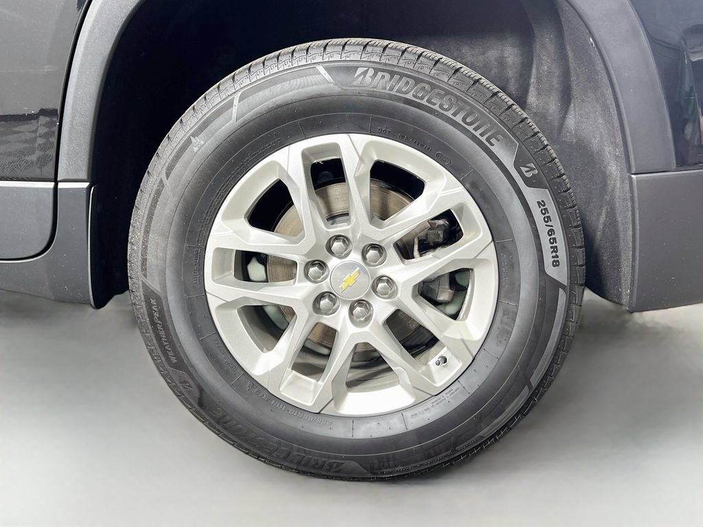 Used 2021 Chevrolet Traverse LT w/ LPO, Floor Liner Package AWD/4WD image 37
