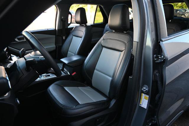 Certified 2024 Ford Explorer XLT w/ Equipment Group 202A AWD/4WD image 23
