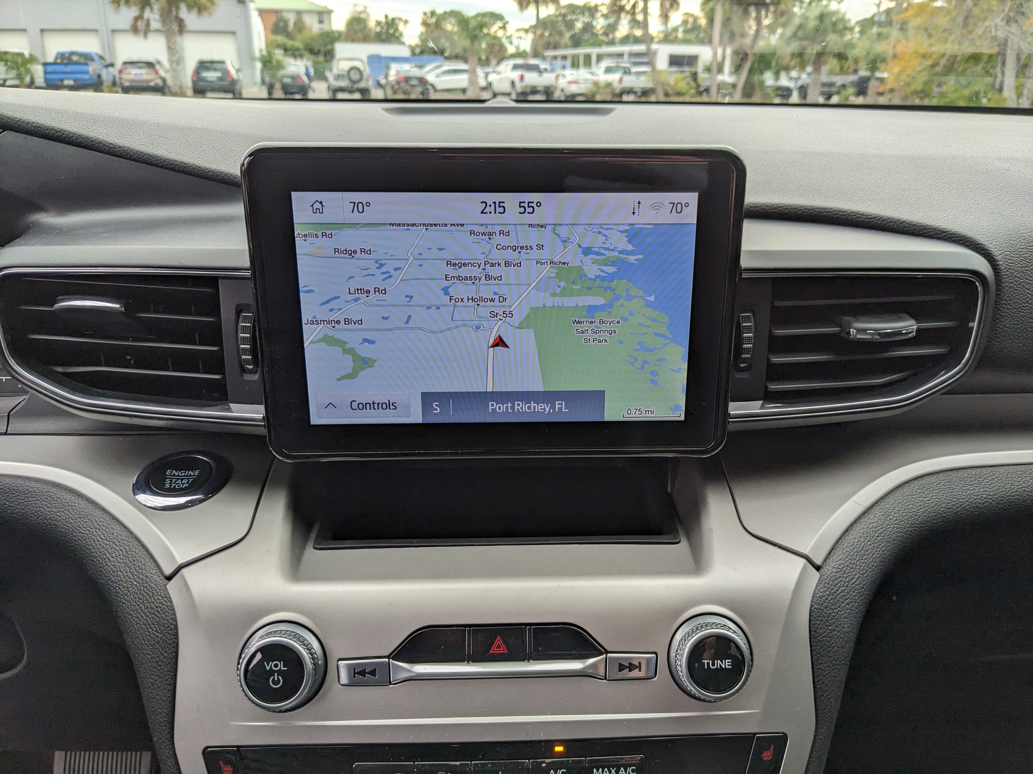 Certified 2022 Ford Explorer XLT w/ Equipment Group 202A image 21