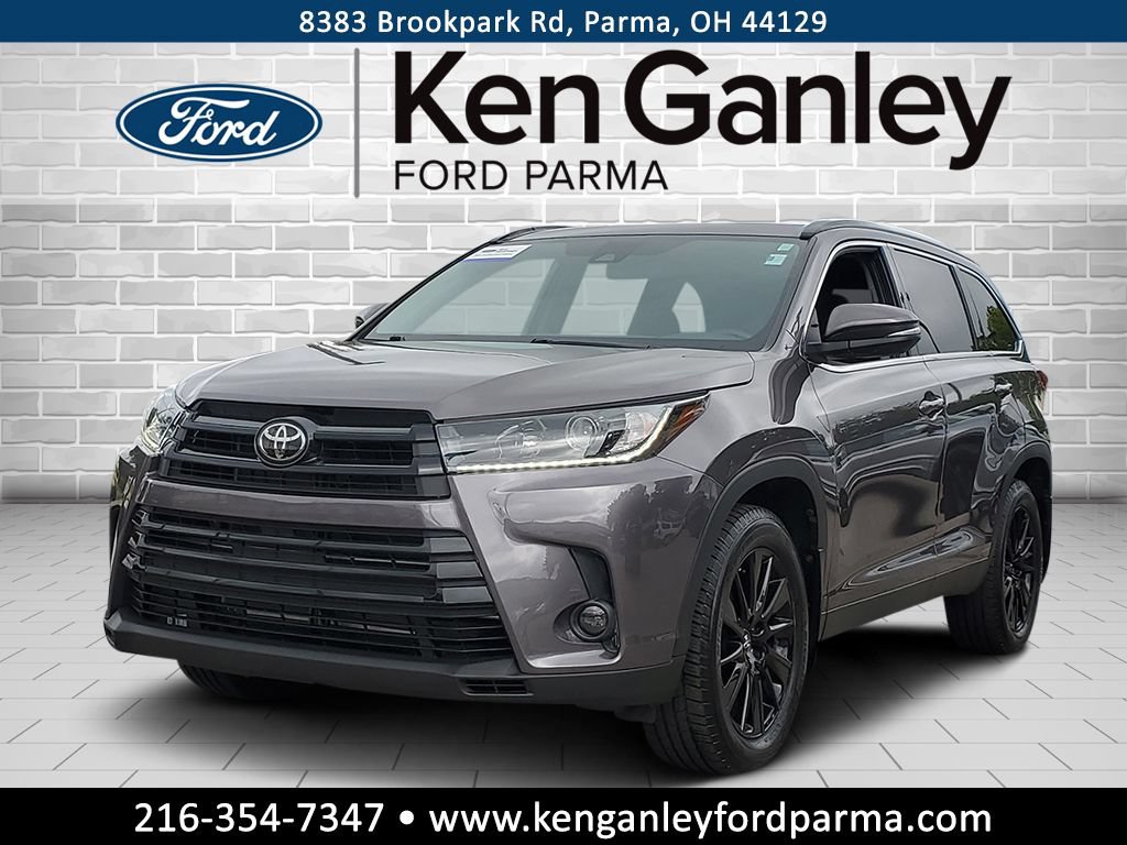 Used 2019 Toyota Highlander SE