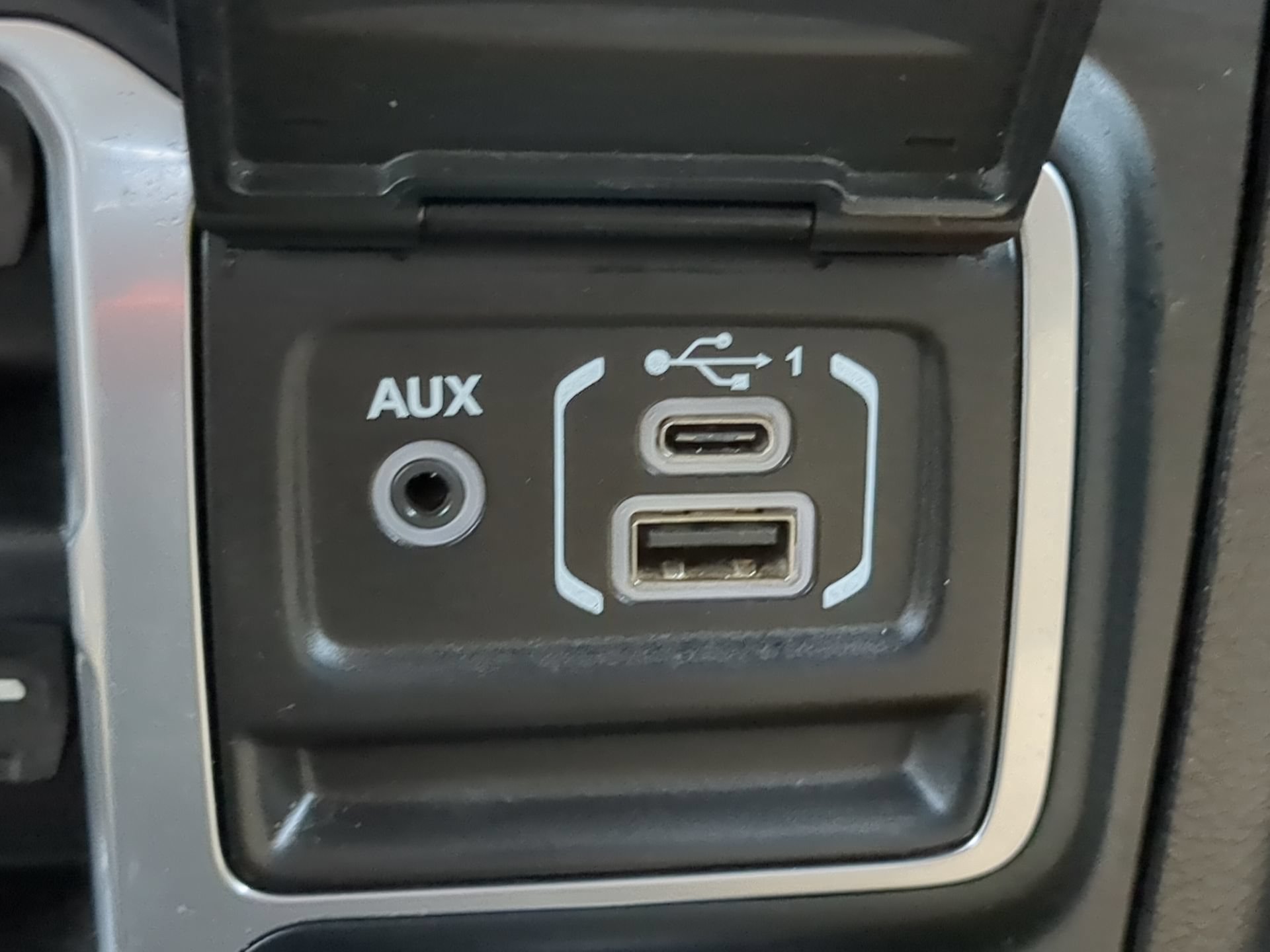 Used 2018 Jeep Wrangler Unlimited Sport S AWD/4WD image 59