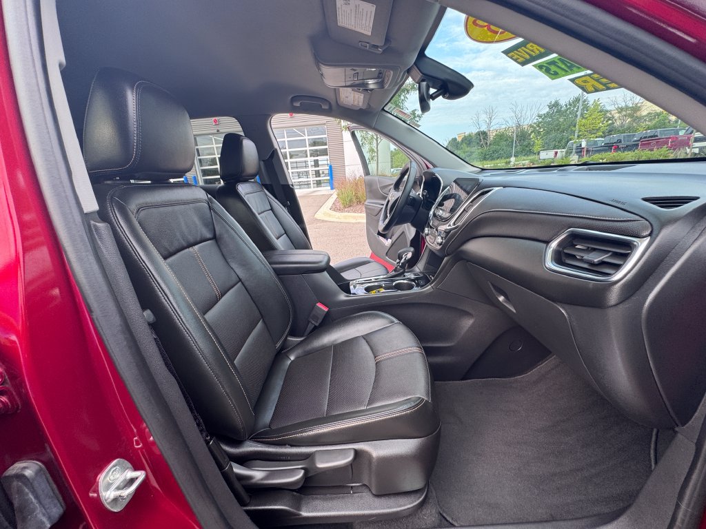 Used 2023 Chevrolet Equinox Premier AWD/4WD image 29