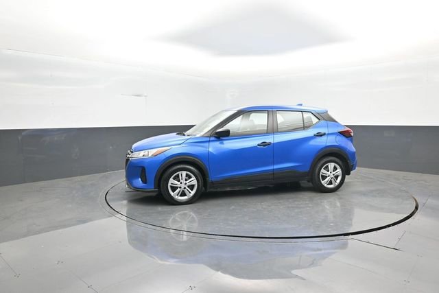 Used 2023 Nissan Kicks S FWD image 4