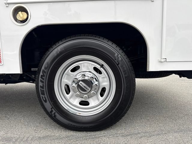 Certified 2022 Ford F250 XL w/ Power Equipment Group RWD image 11