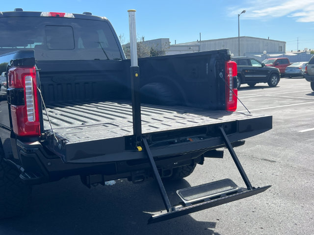 Certified 2025 Ford F350 Lariat w/ Black Appearance Package AWD/4WD image 7
