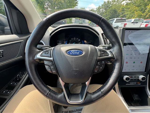 Certified 2024 Ford Edge SEL w/ Convenience Package AWD/4WD image 17