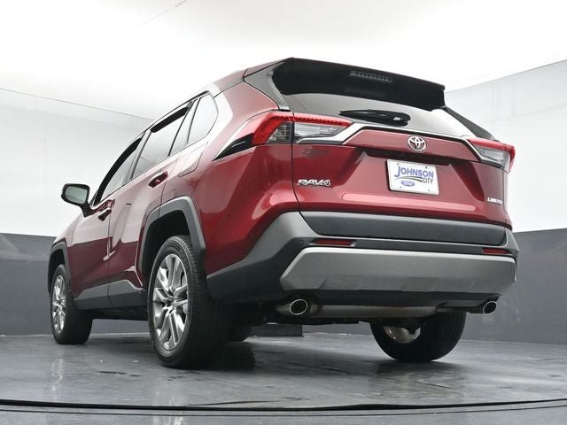 Used 2024 Toyota RAV4 Limited FWD image 31