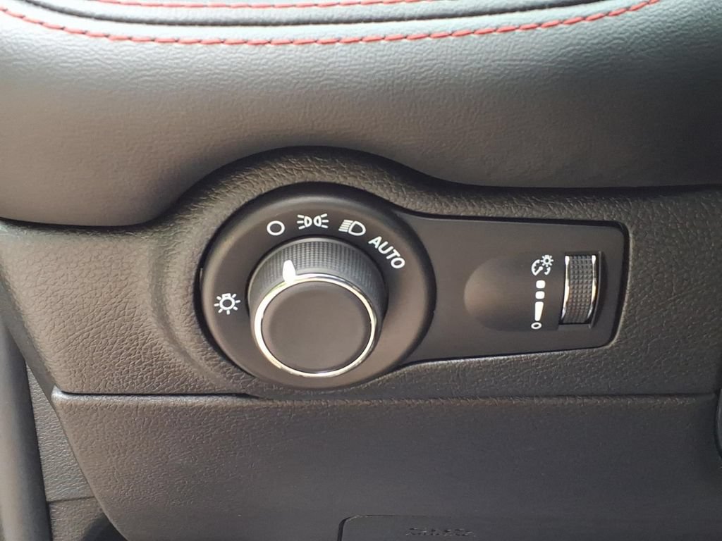 Used 2024 Dodge Durango GT AWD/4WD image 24