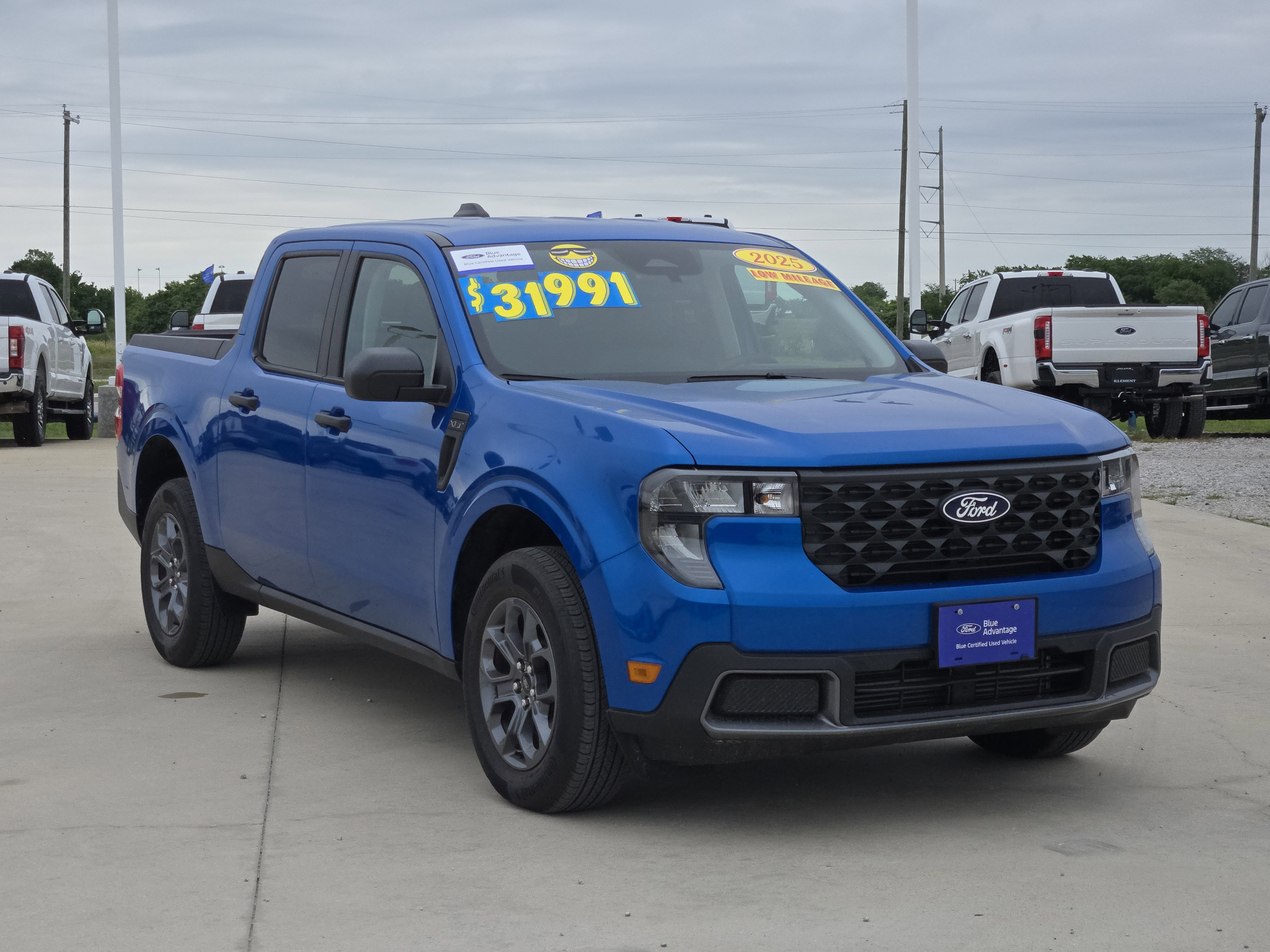Certified 2025 Ford Maverick XLT w/ Equipment Group 302A AWD/4WD image 3