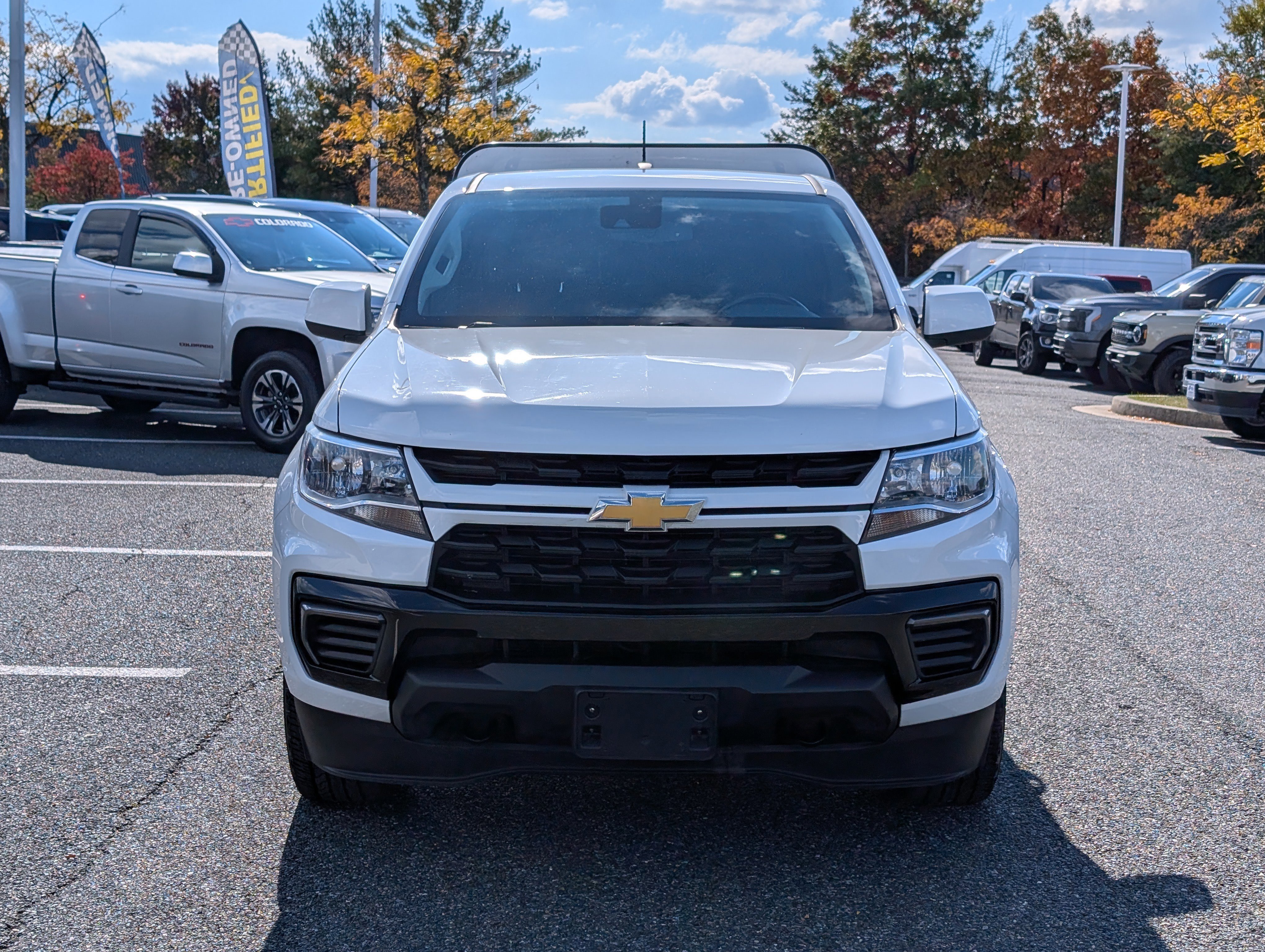 Used 2022 Chevrolet Colorado LT w/ Safety Package image 9