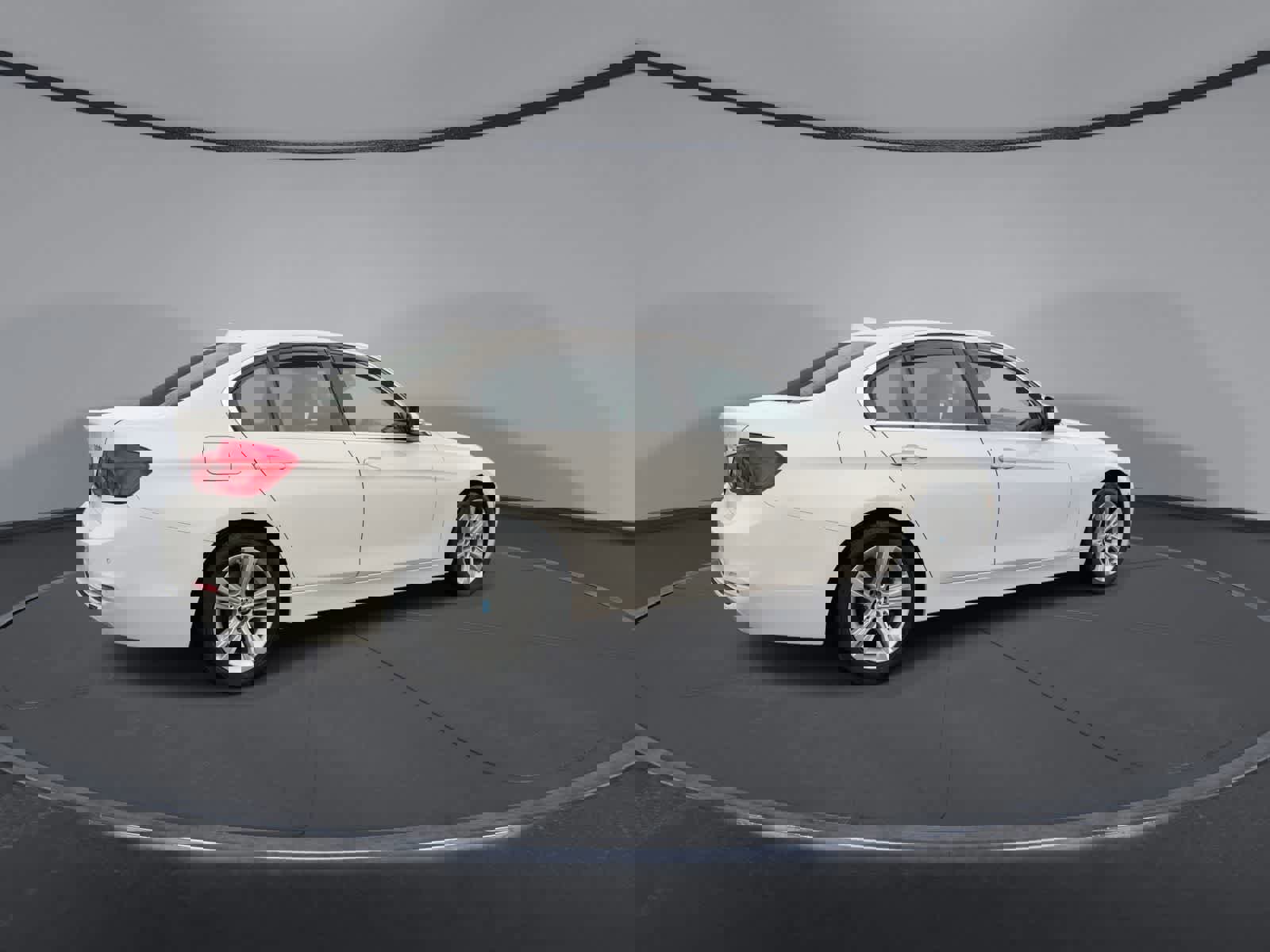 Used 2018 BMW 330i xDrive Sedan image 4