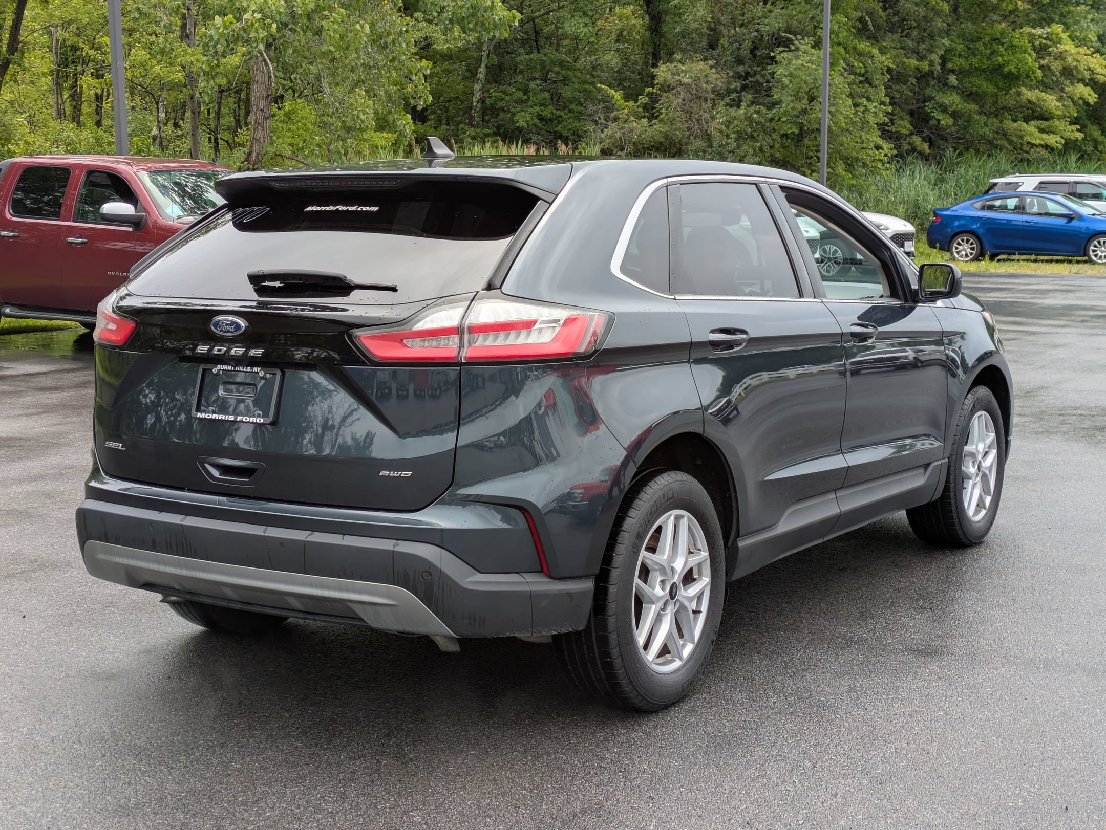 Certified 2024 Ford Edge SEL w/ Convenience Package AWD/4WD image 3