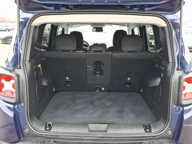 Used 2021 Jeep Renegade Latitude w/ Convenience Group image 28