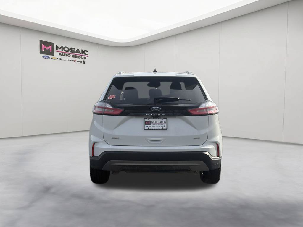 Certified 2024 Ford Edge SEL w/ Convenience Package AWD/4WD image 6