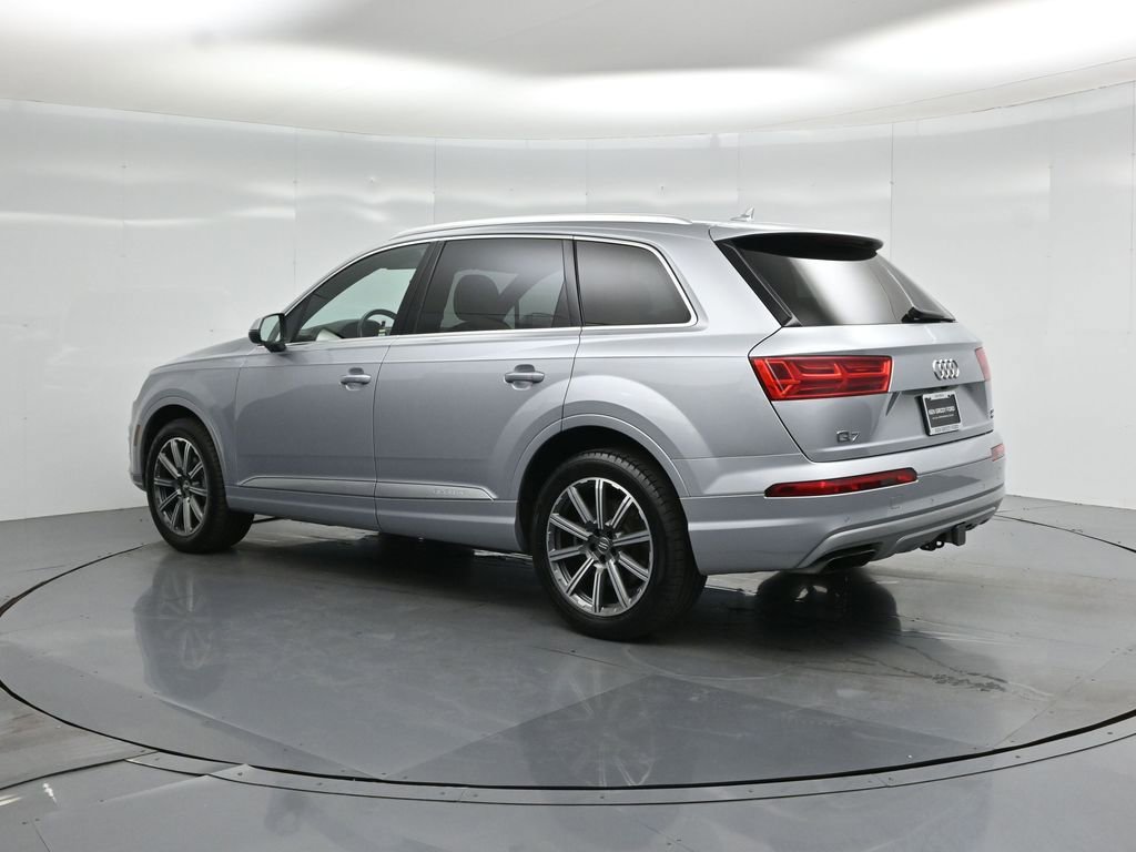 Used 2017 Audi Q7 3.0T Premium Plus w/ Premium Plus Package AWD/4WD image 6