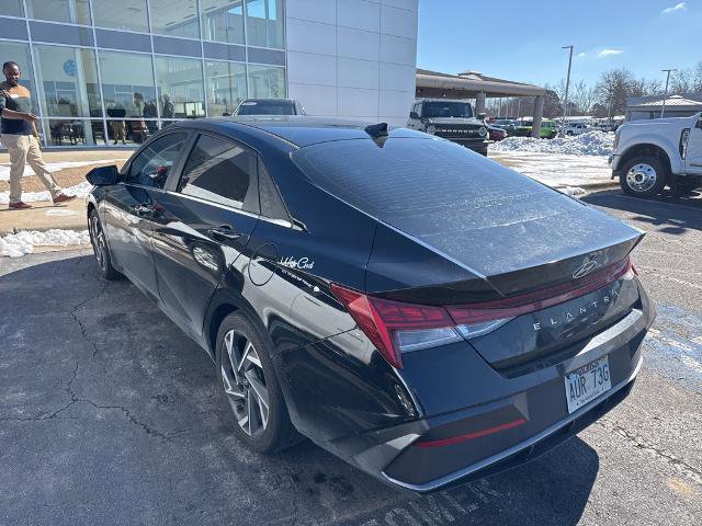 Used 2024 Hyundai Elantra SEL w/ Convenience Package video 2