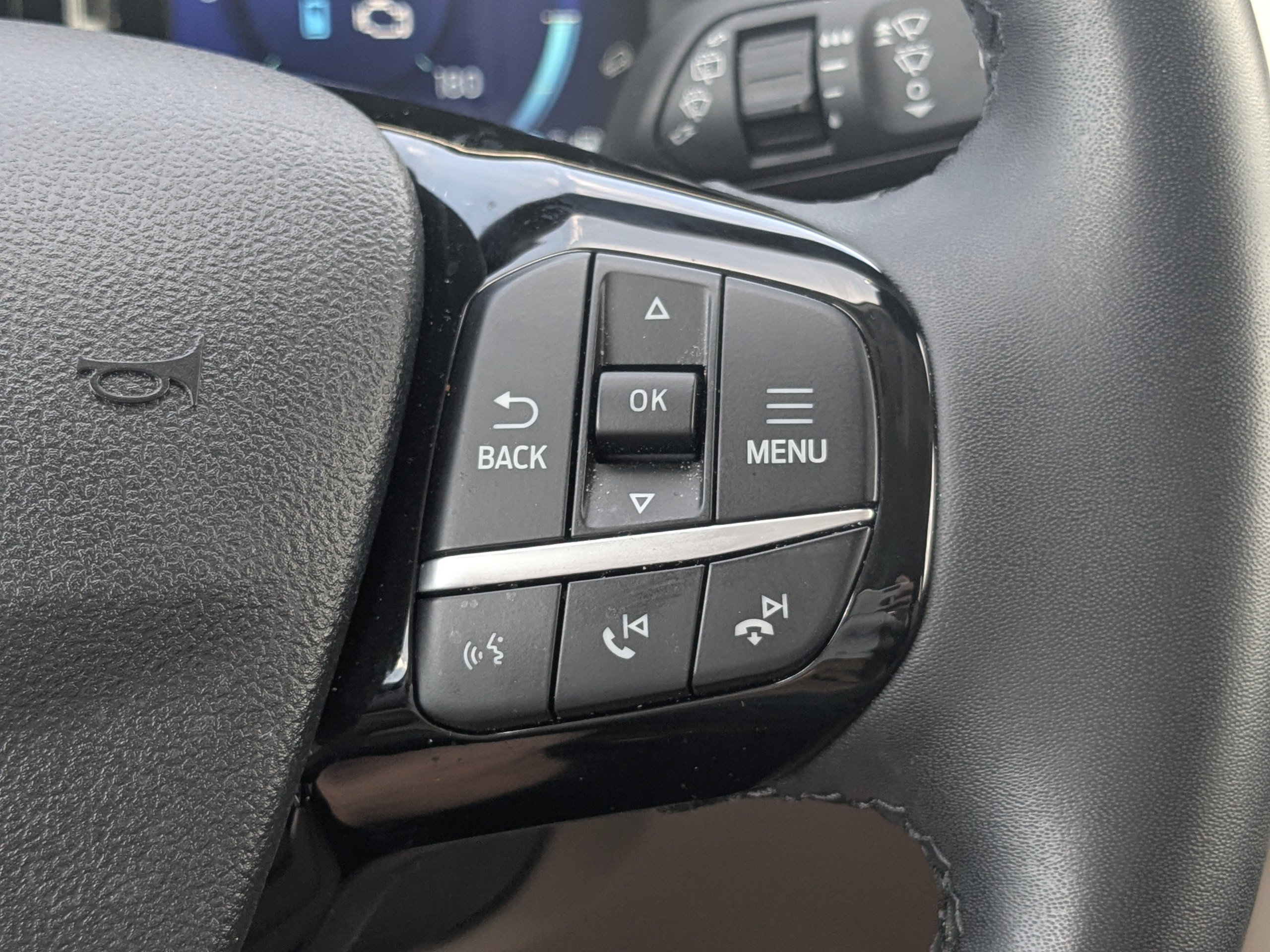 Certified 2022 Ford Escape SEL w/ Technology Package FWD image 28