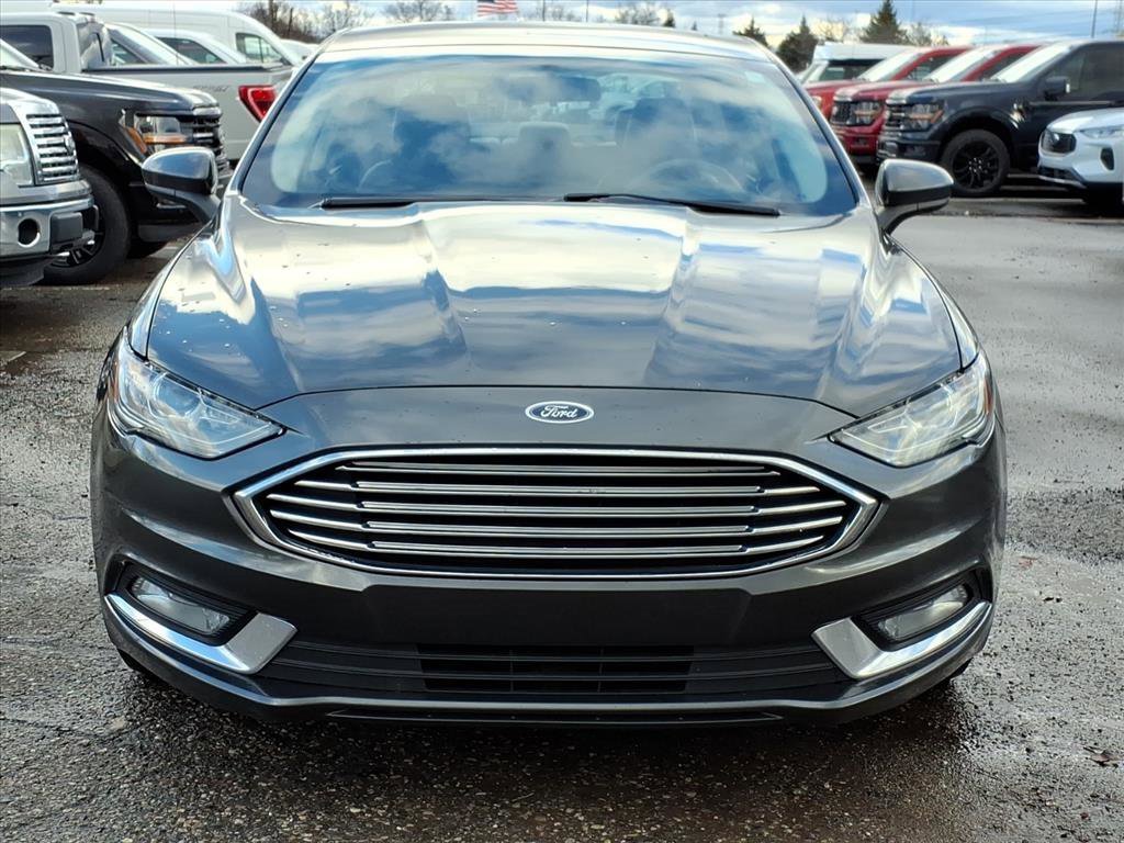 Certified 2018 Ford Fusion SE w/ Equipment Group 201A image 8