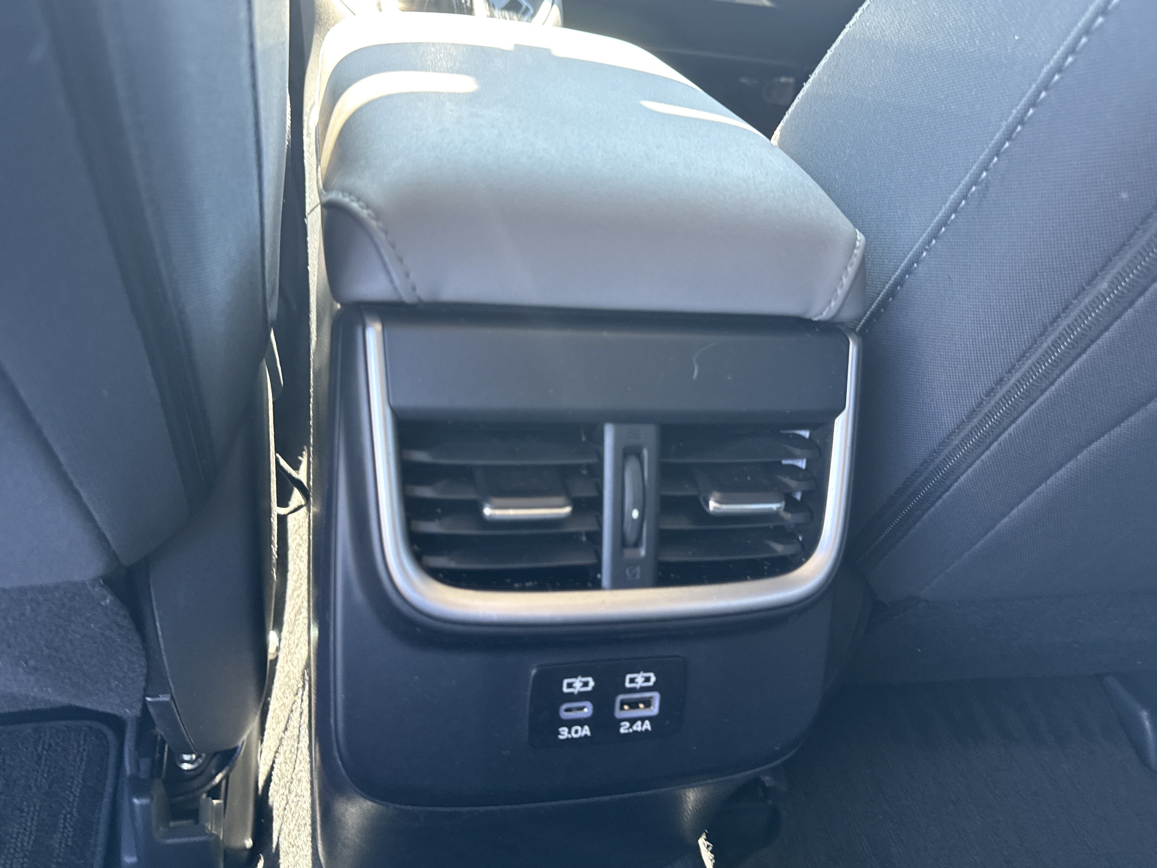 Used 2023 Subaru Outback Premium AWD/4WD image 24