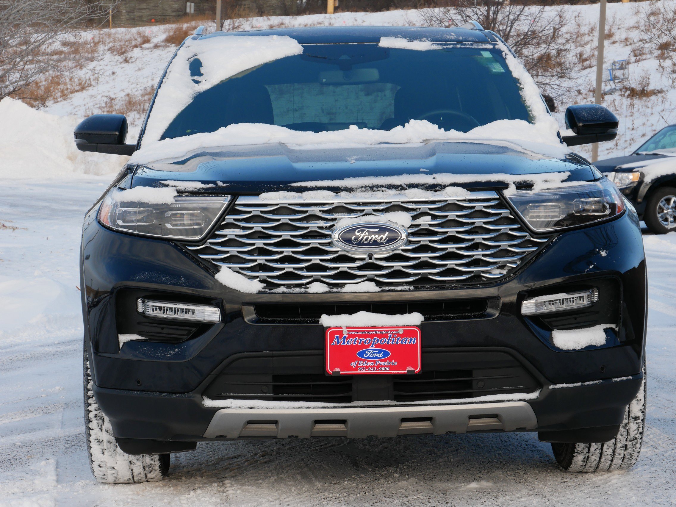 Certified 2023 Ford Explorer Platinum w/ Premium Technology Package image 2