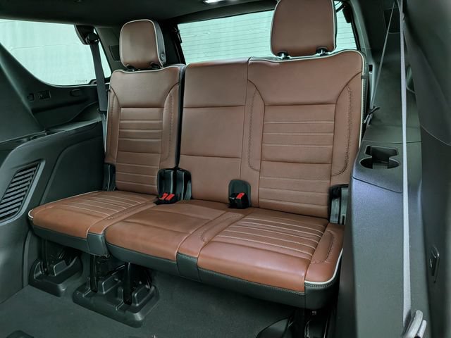 Used 2023 GMC Yukon Denali Ultimate AWD/4WD image 24