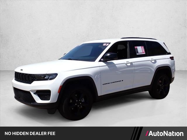 Used 2023 Jeep Grand Cherokee Altitude