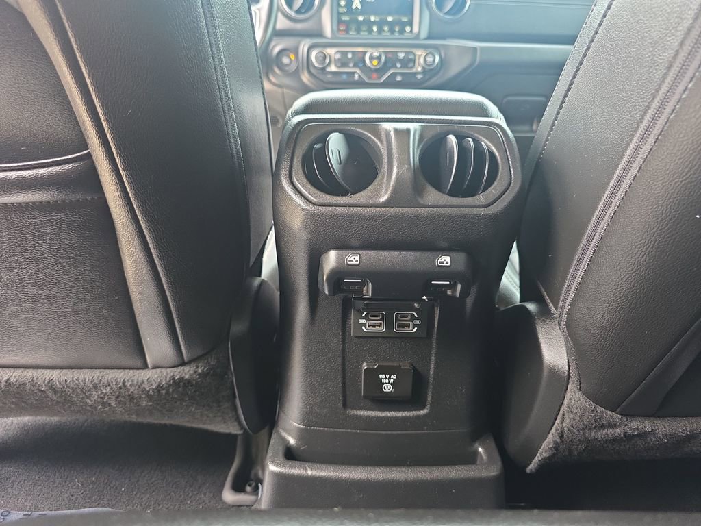 Used 2022 Jeep Wrangler Unlimited Sahara w/ Cold Weather Group AWD/4WD image 42