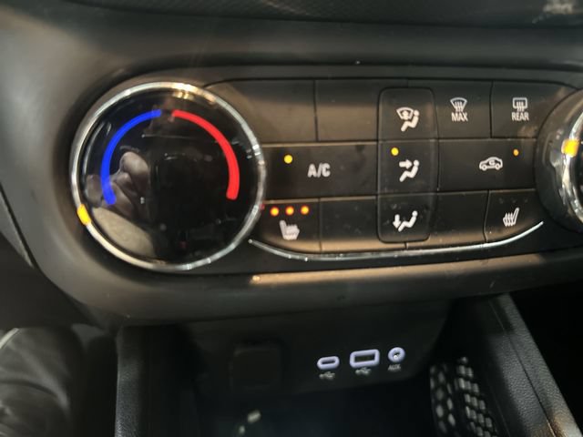 Used 2022 Chevrolet TrailBlazer RS AWD/4WD image 34