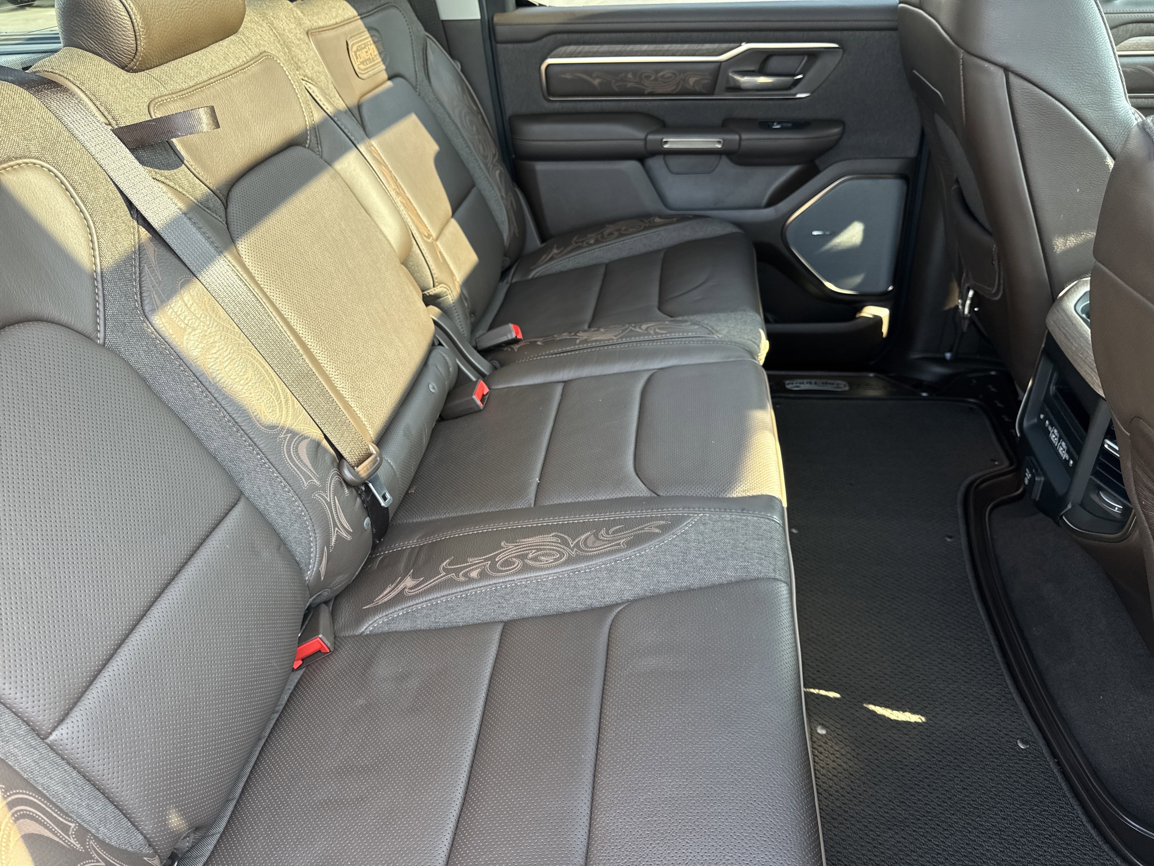 Used 2025 RAM 1500 Limited image 19