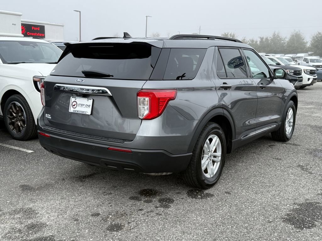 Certified 2024 Ford Explorer XLT image 5