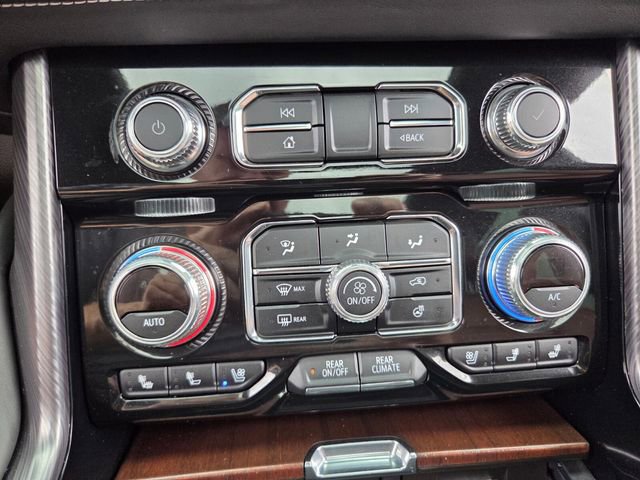 Used 2024 GMC Yukon Denali Ultimate image 28