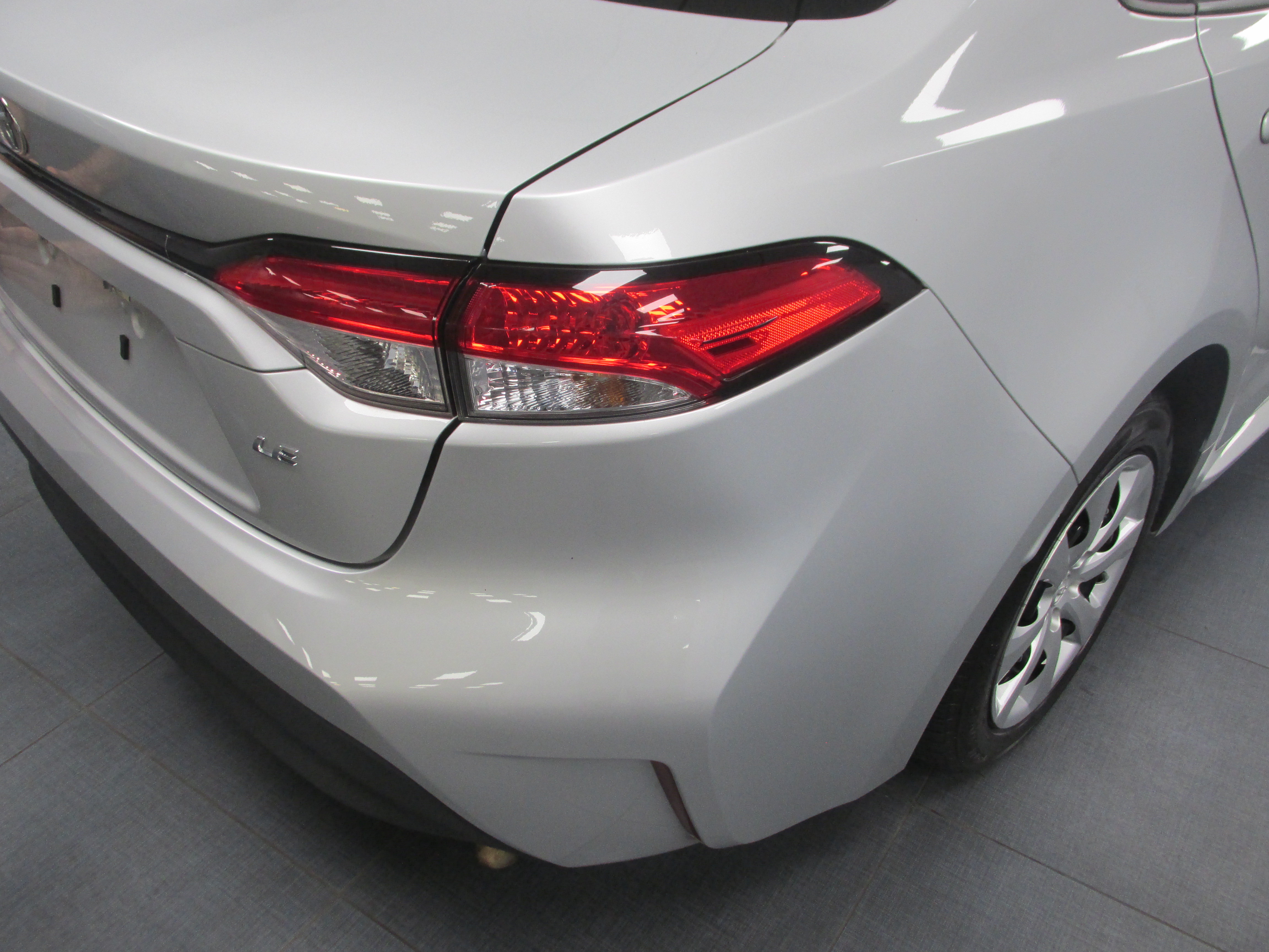 Used 2024 Toyota Corolla LE FWD image 11