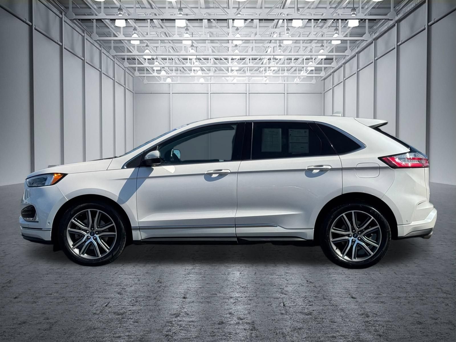 Certified 2019 Ford Edge Titanium w/ Equipment Group 301A AWD/4WD image 7