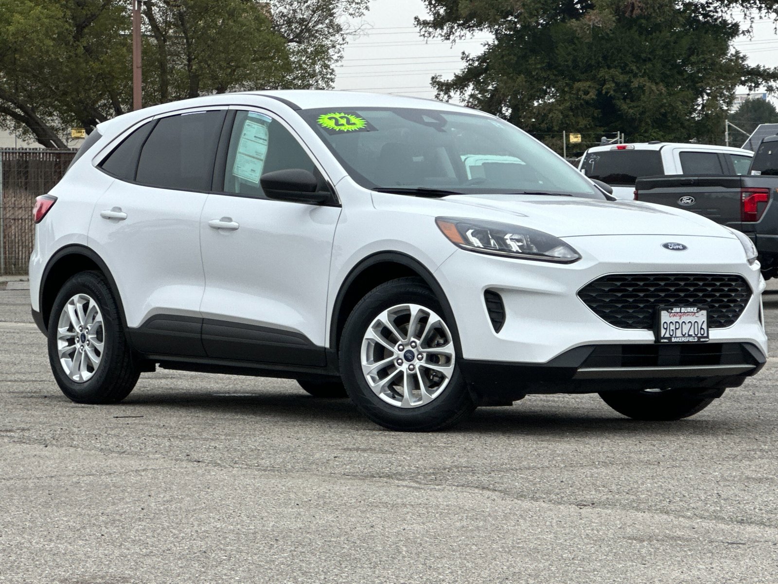 Certified 2022 Ford Escape SE image 2