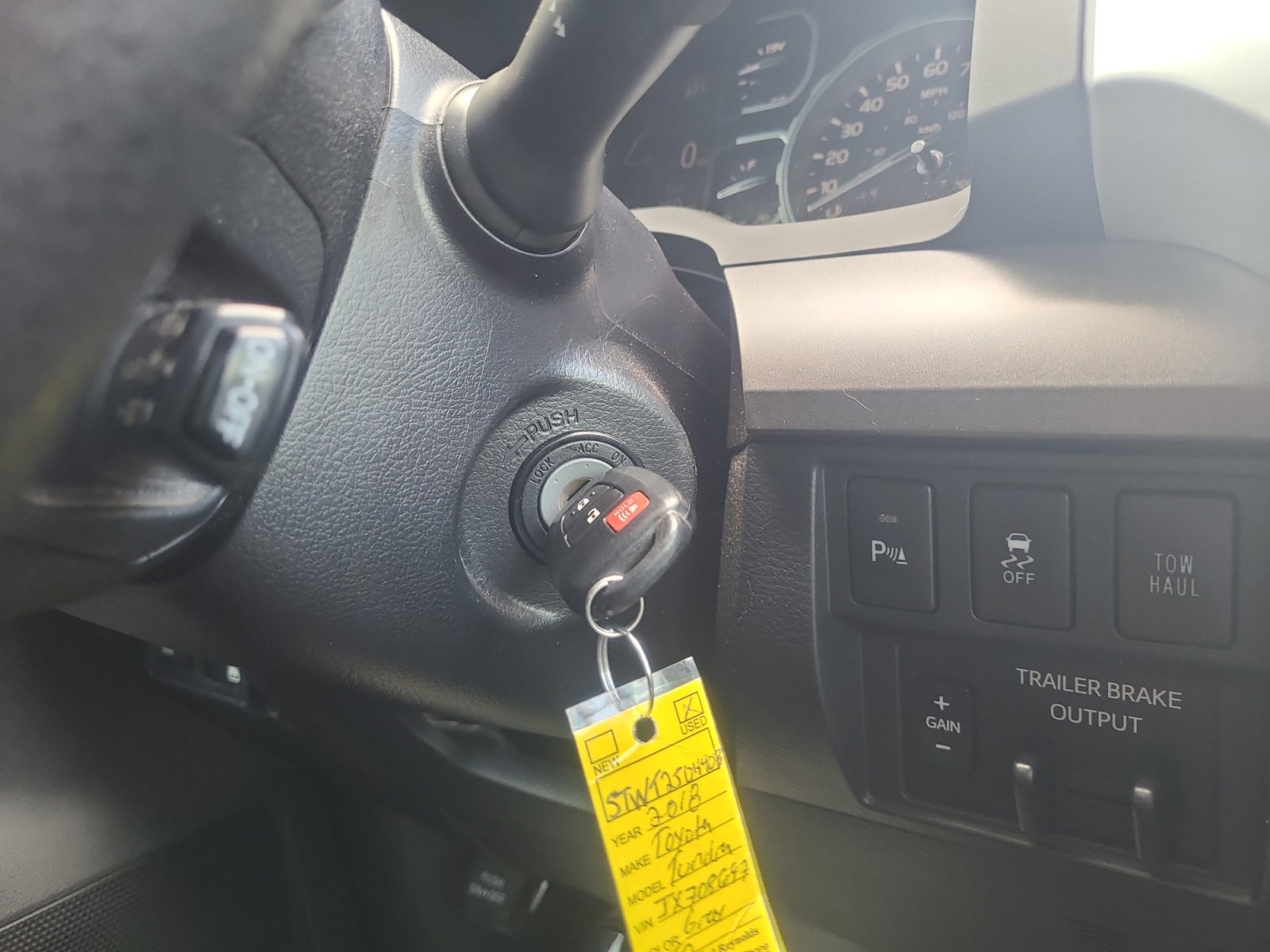 Used 2018 Toyota Tundra SR5 AWD/4WD image 29