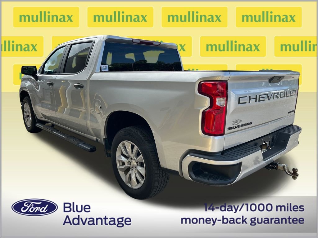 Used 2022 Chevrolet Silverado 1500 Custom w/ LPO, Dark Essentials Package image 3