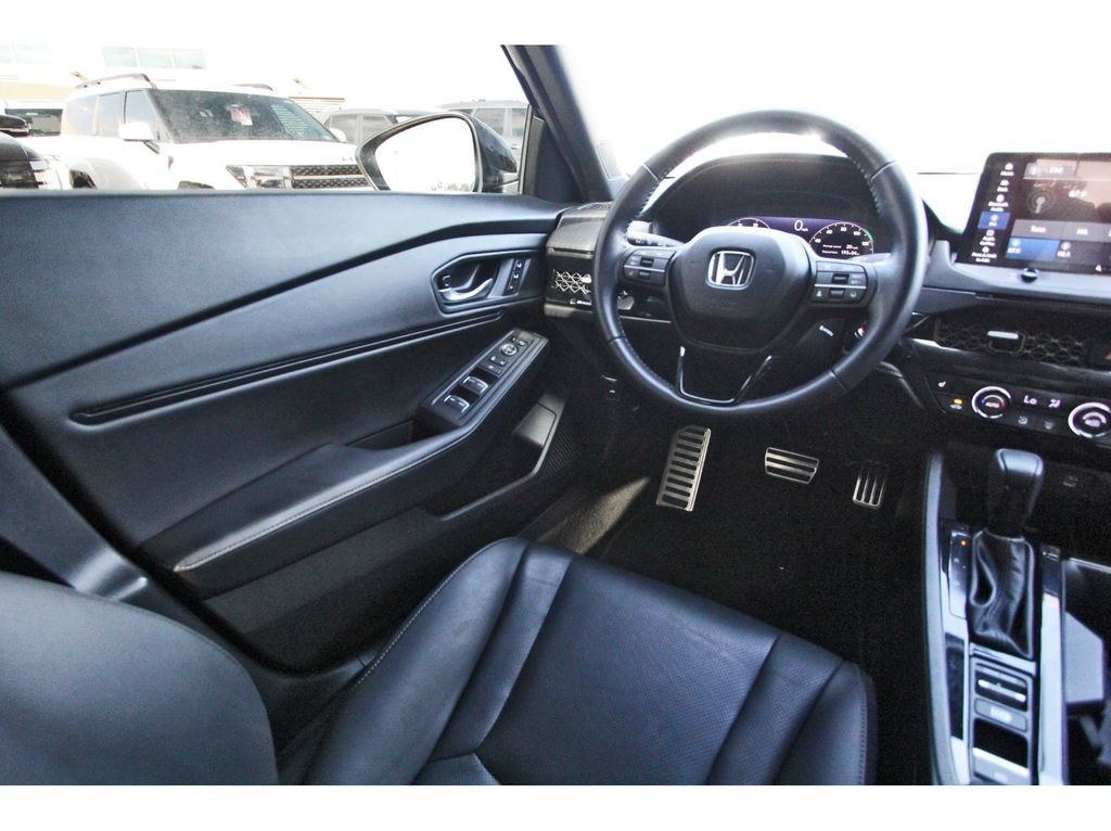Used 2025 Honda Accord Sport image 11