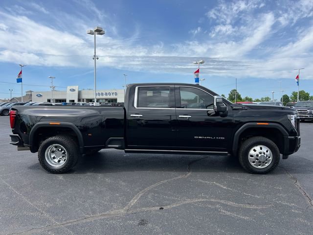 Used 2024 GMC Sierra 3500 Denali Ultimate AWD/4WD image 8