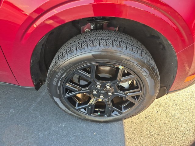 Certified 2025 Ford Maverick Lariat AWD/4WD image 11