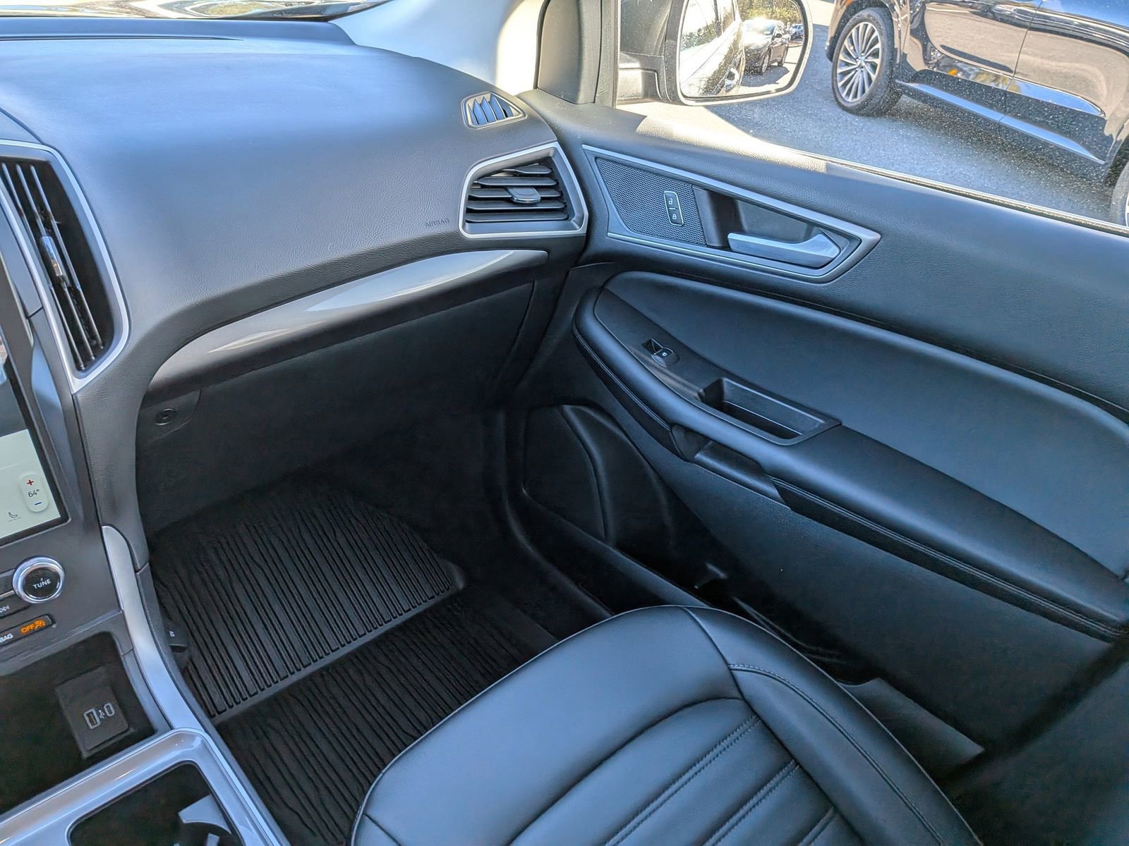 Certified 2024 Ford Edge SEL w/ Convenience Package image 20